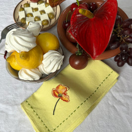 Poppy embroidered yellow napkin set