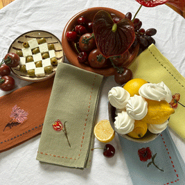 Mix floral embroidered napkin set