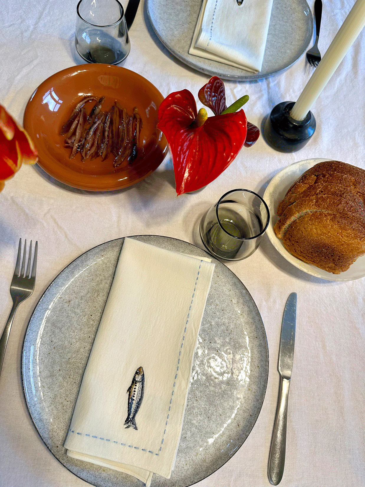 Sardine embroidered napkin set