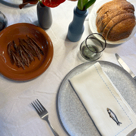 Sardine embroidered napkin set
